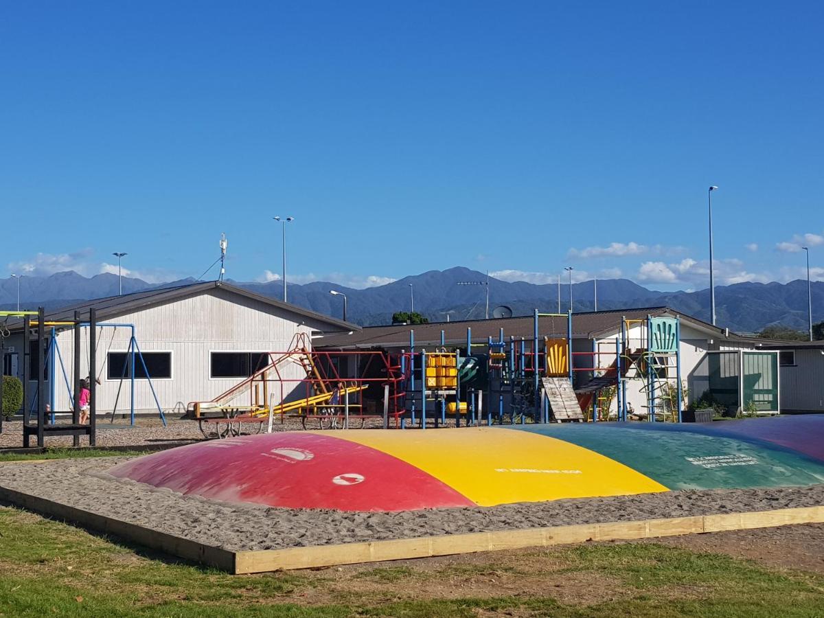 Levin Top 10 Holiday Park Esterno foto